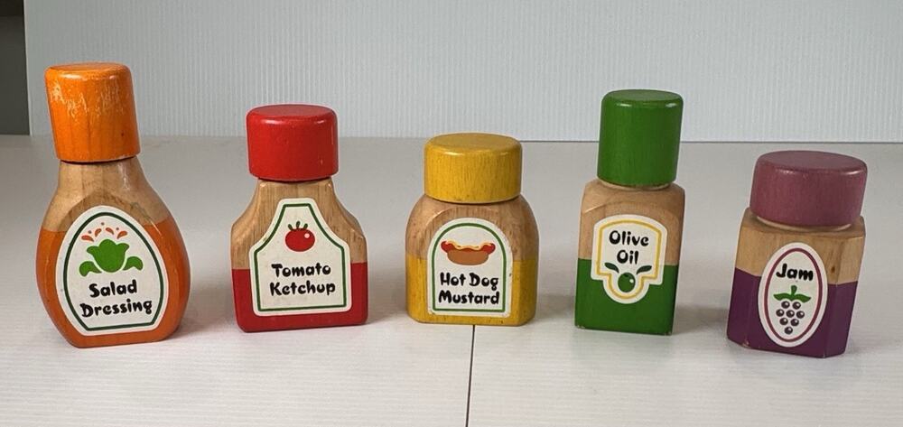 Vintage Melissa & Doug Magnetic Kitchen Bottle Collection Wooden Condiment Set
